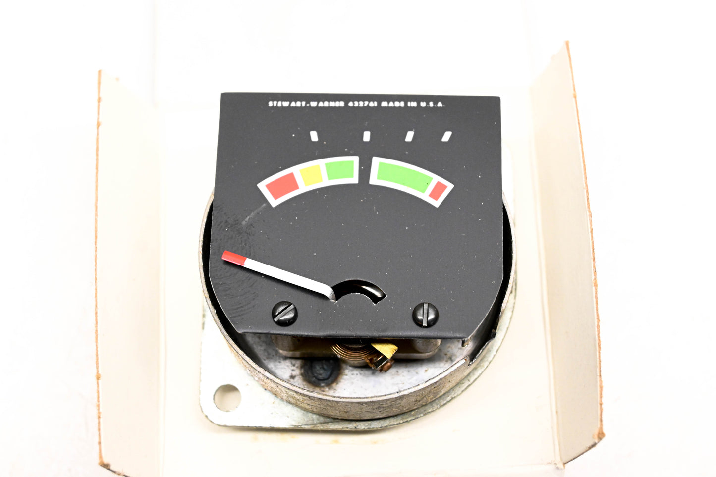 Mack 7660-P440353 Voltage Gauge NOS
