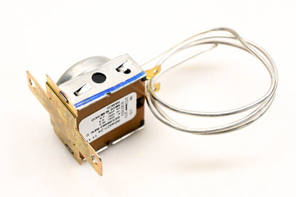 Mack 4379-RD442724 Thermostat NOS
