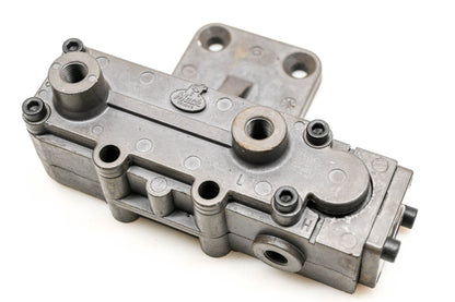 Mack 21041938 Transmission Shift Valve NOS