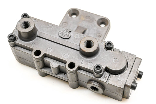 Mack 21041938 Transmission Shift Valve NOS