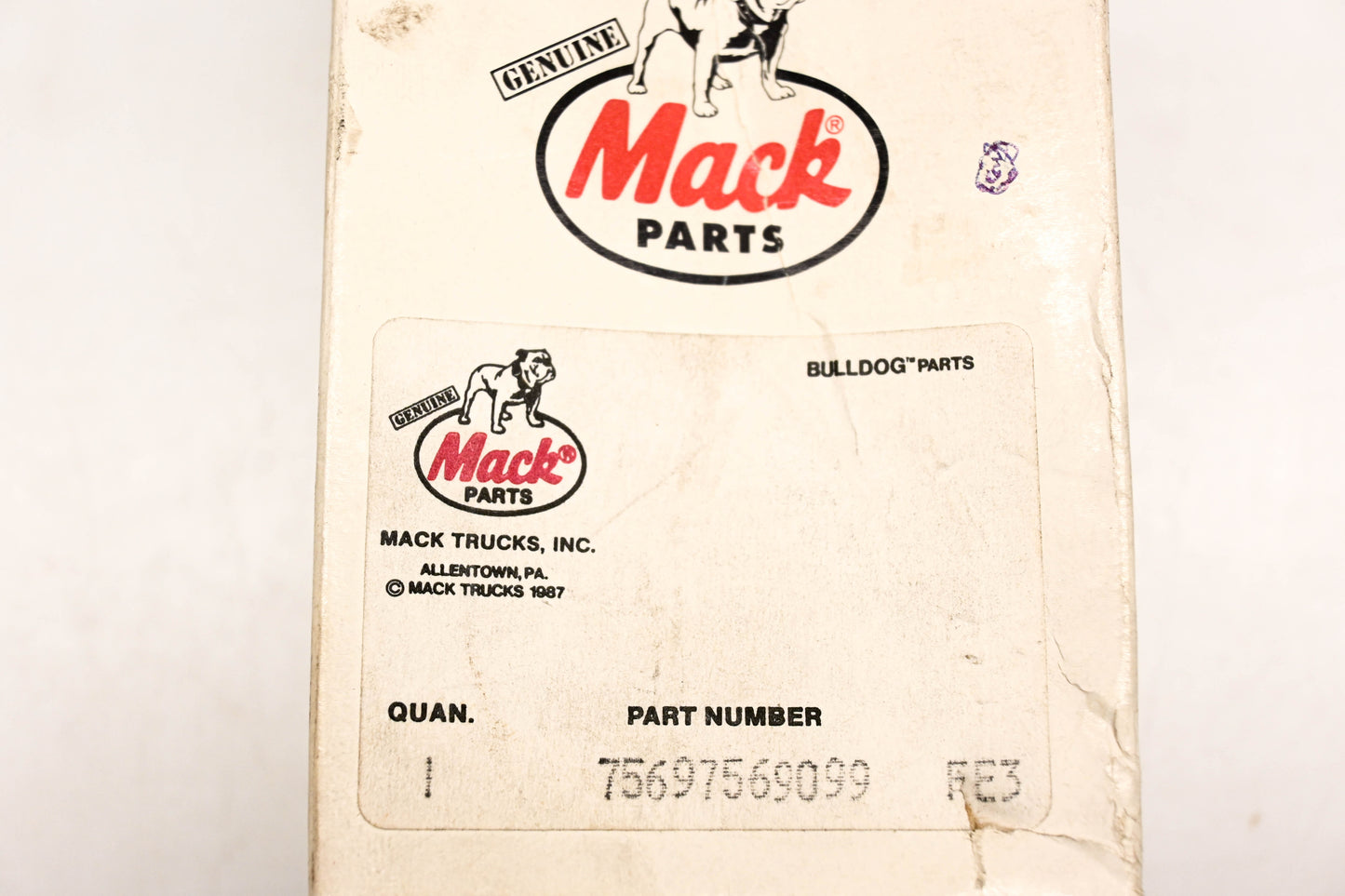Mack 7569-7569099, 75697569099 Horn Pad NOS