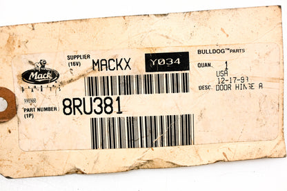 Mack 8RU381 Door Hinge NOS