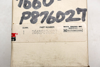 Mack 7660-P876027, 832250 Stewart Warner Meter NOS