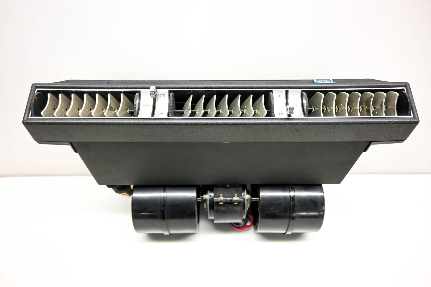 Thermo King 3031C41G01, 114333 Custom 500 A/C Under Dash Unit NOS