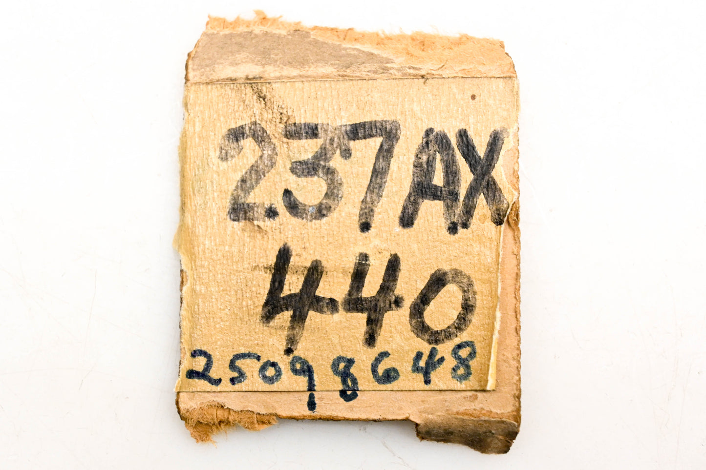 Mack 237AX440, 25098648 Fastener NOS