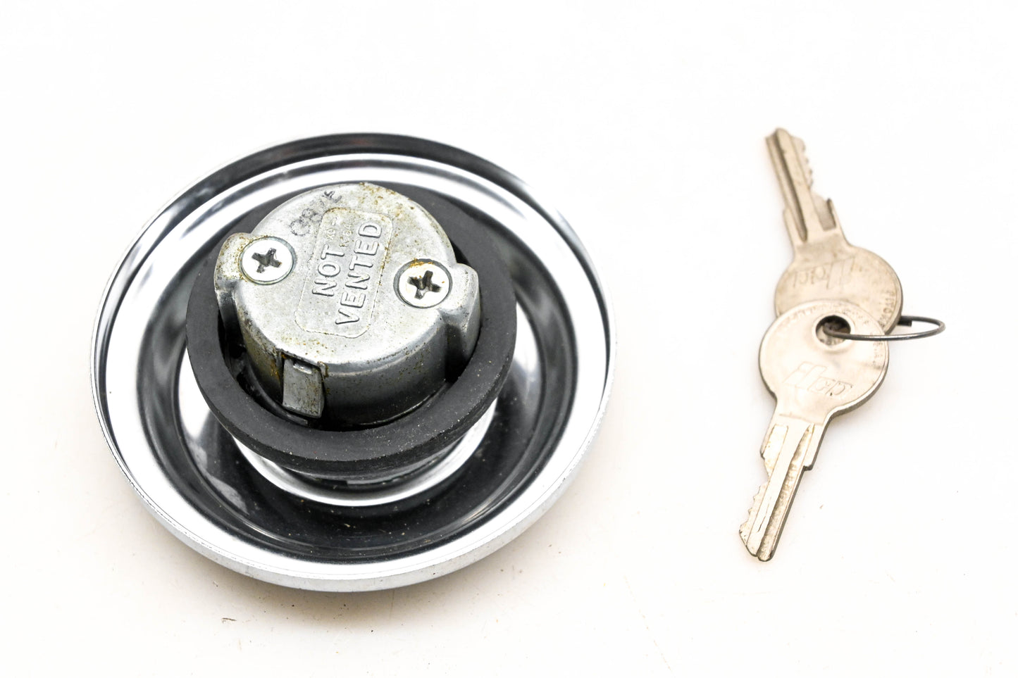 Stant G-87E, G87E Locking Gas Cap NOS