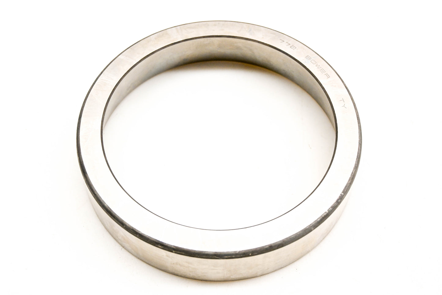 Mack 64AX19, 772, 25153743 Bower Bearing Cup NOS