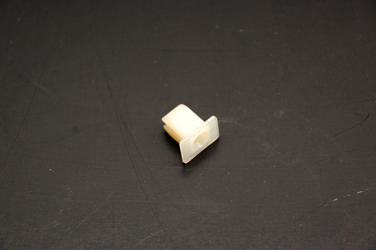Mack 73AX106 Fastener NOS