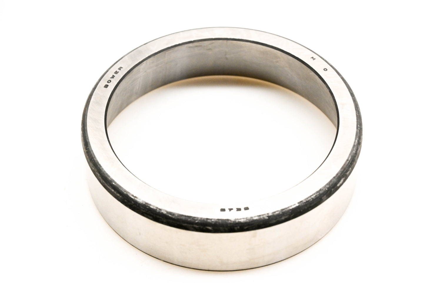 Mack 64AX195, 5735 Bower Bearing Cup NOS