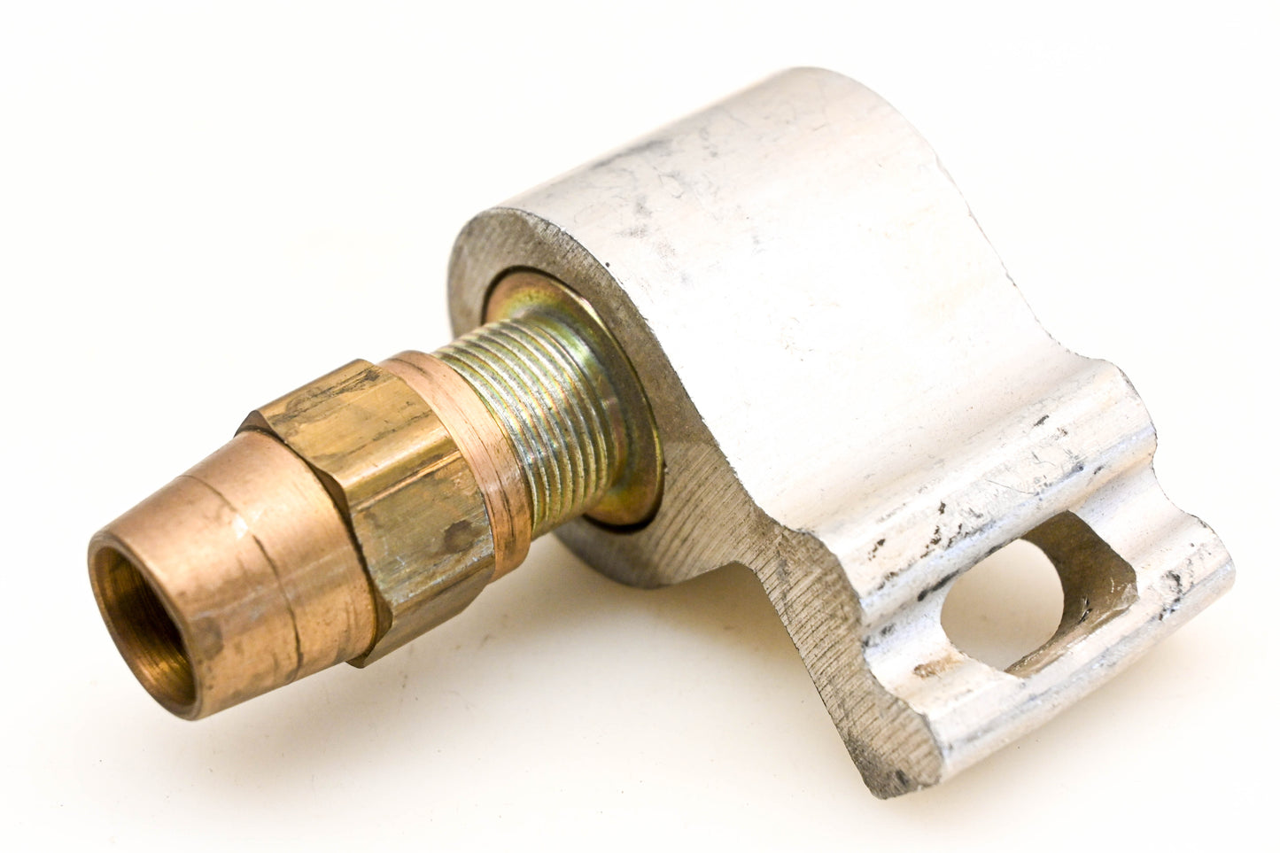 Mack 20QK2213P5 Manifold Valve Adapter NOS