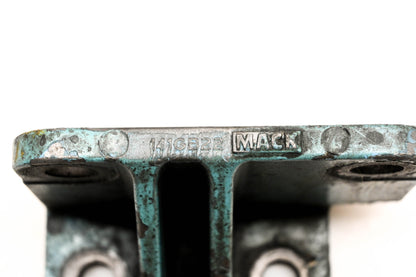 Mack 141GB22 Bracket