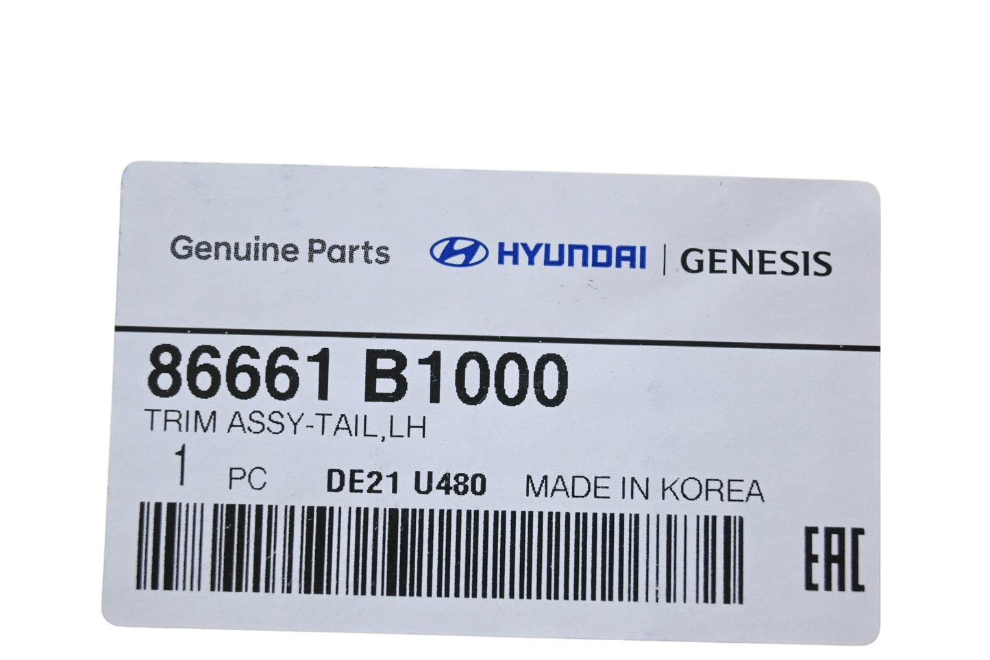 Hyundai 86661 B1000, 86661-B1000 Tail Trim Assembly NOS