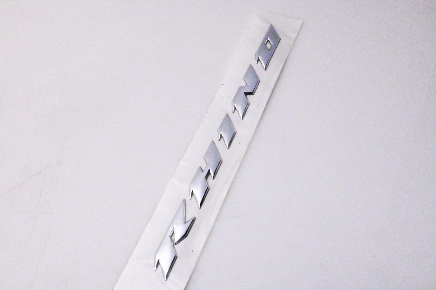 New OEM Yamaha 42S-F174B-00-00 Emblem NOS
