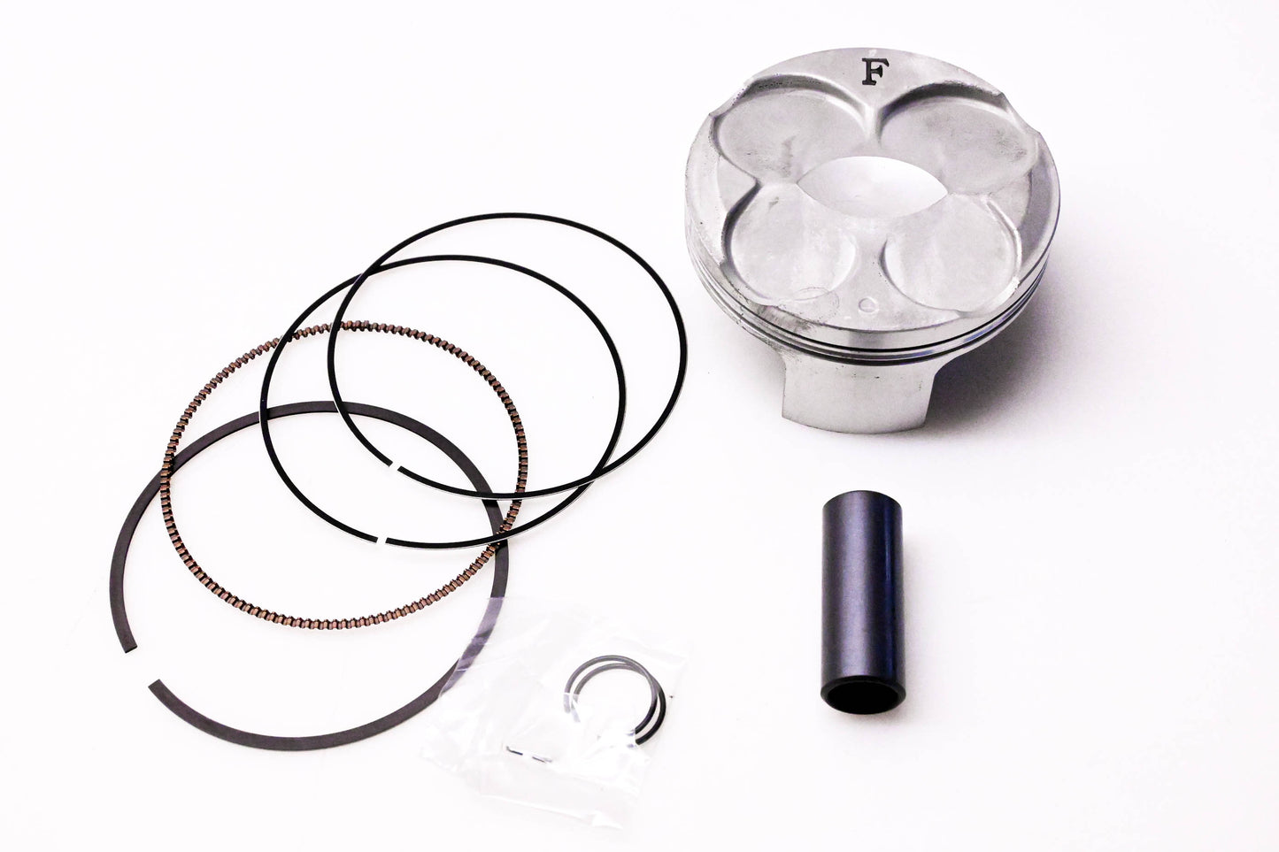 New OEM Yamaha 1SM-116A0-01-00 Piston Kit NOS