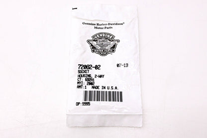 New OEM Harley-Davidson 72082-02, 692H1 2-Way Socket Housing NOS
