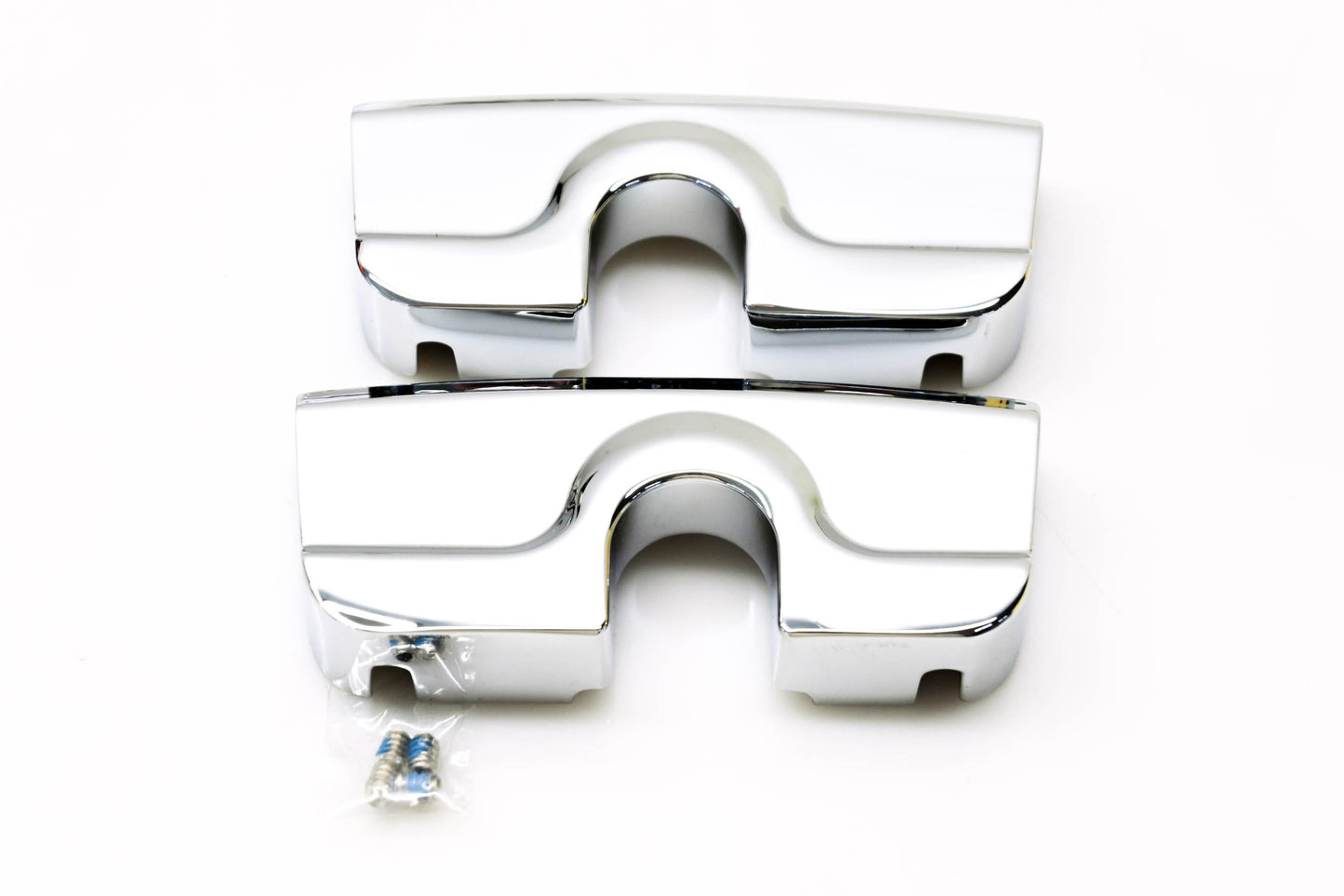 Kuryakyn DS-376519 Scorpion Spark Plug/Head Bolt Cover Kit Chrome NOS
