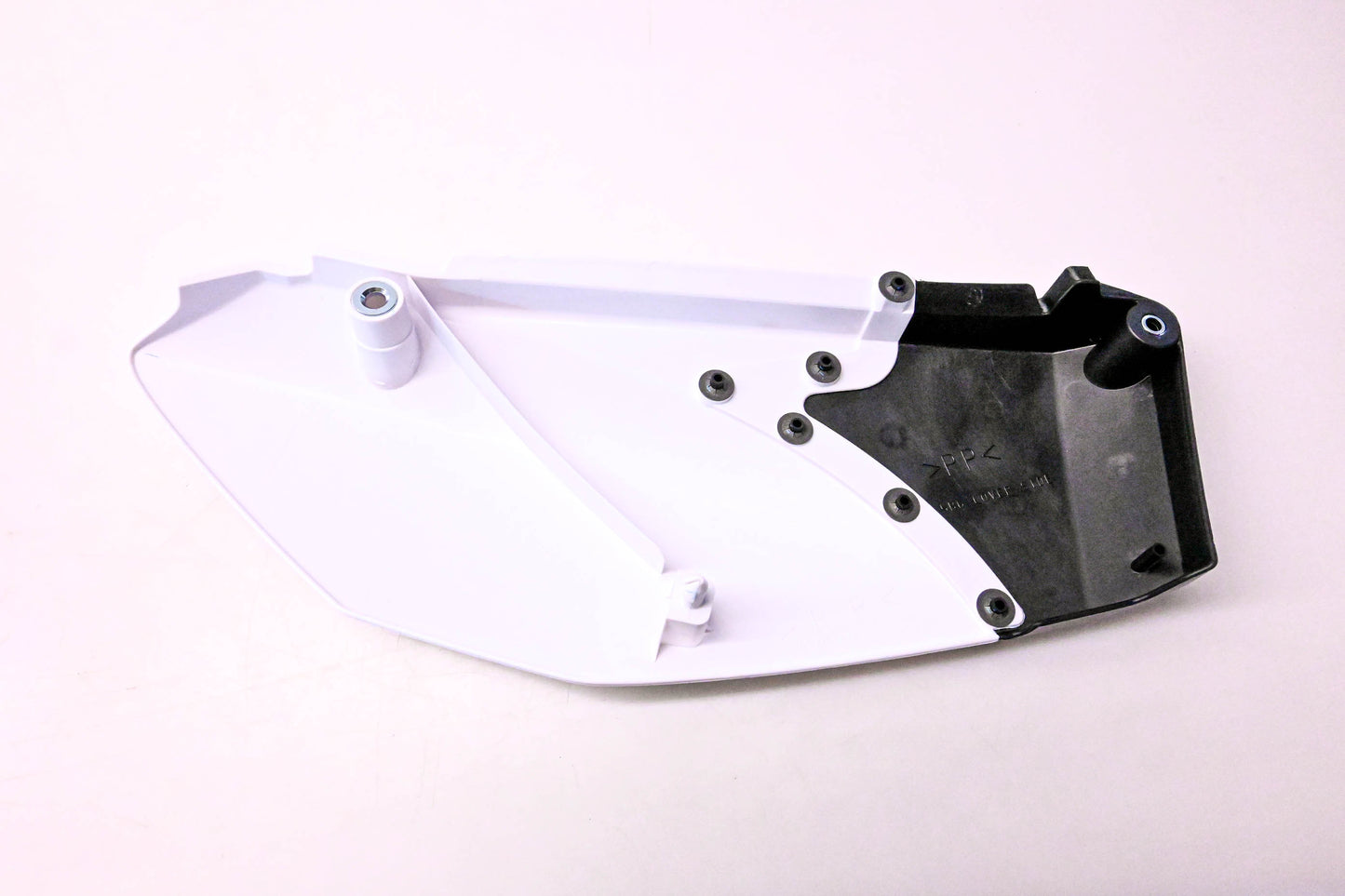 New OEM Yamaha 5B6-21710-00-00 Left Side Number Plate NOS