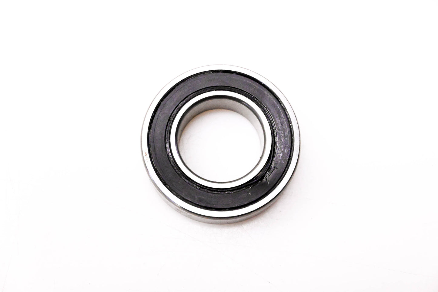 SKF 6005-2RSH Ball Bearing NOS