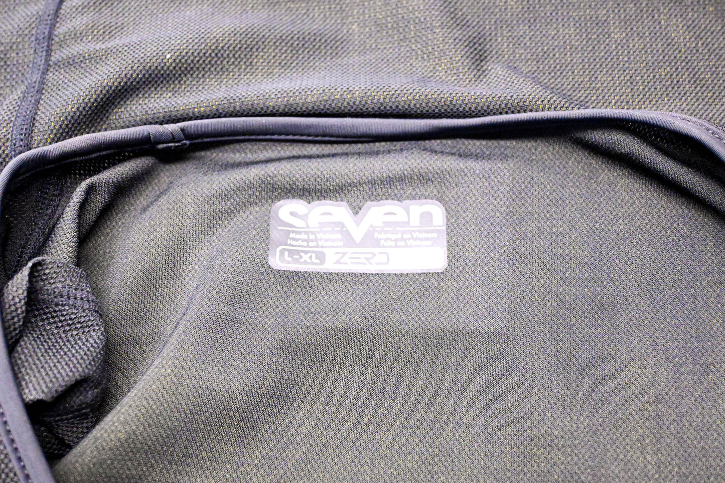 Seven 4010001-001 Zero Sleeveless Roost Guard Black L/XL NOS