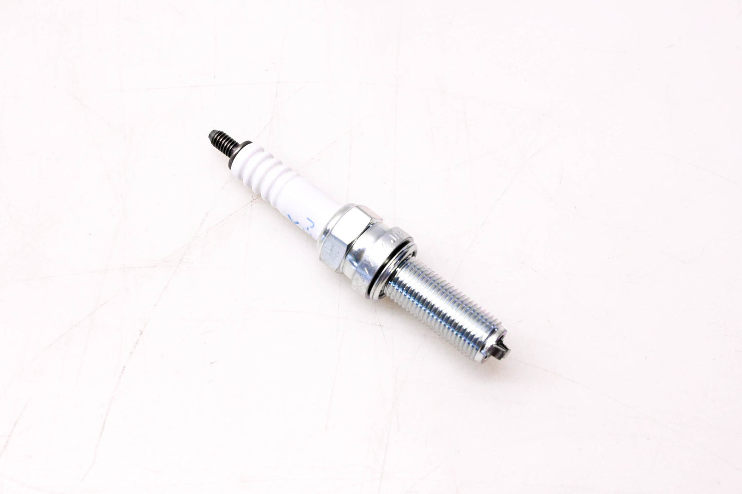NGK LMAR9E-J, 6884 Spark Plug NOS