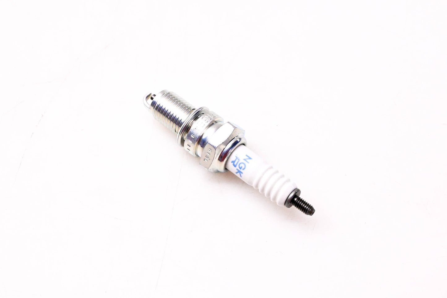 NGK DPR6EA-9, 5531 Spark Plug NOS