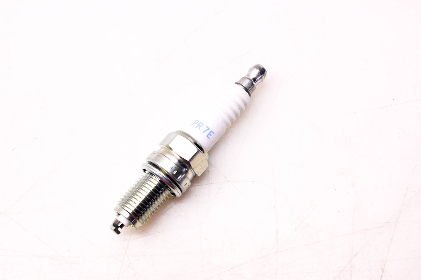 NGK DCPR7E, 3932 Spark Plug NOS