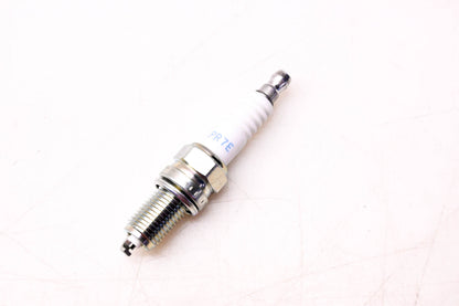 NGK DCPR7E, 3932 Spark Plug NOS