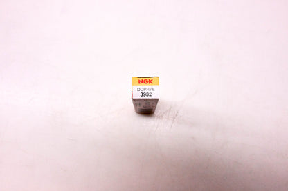 NGK DCPR7E, 3932 Spark Plug NOS