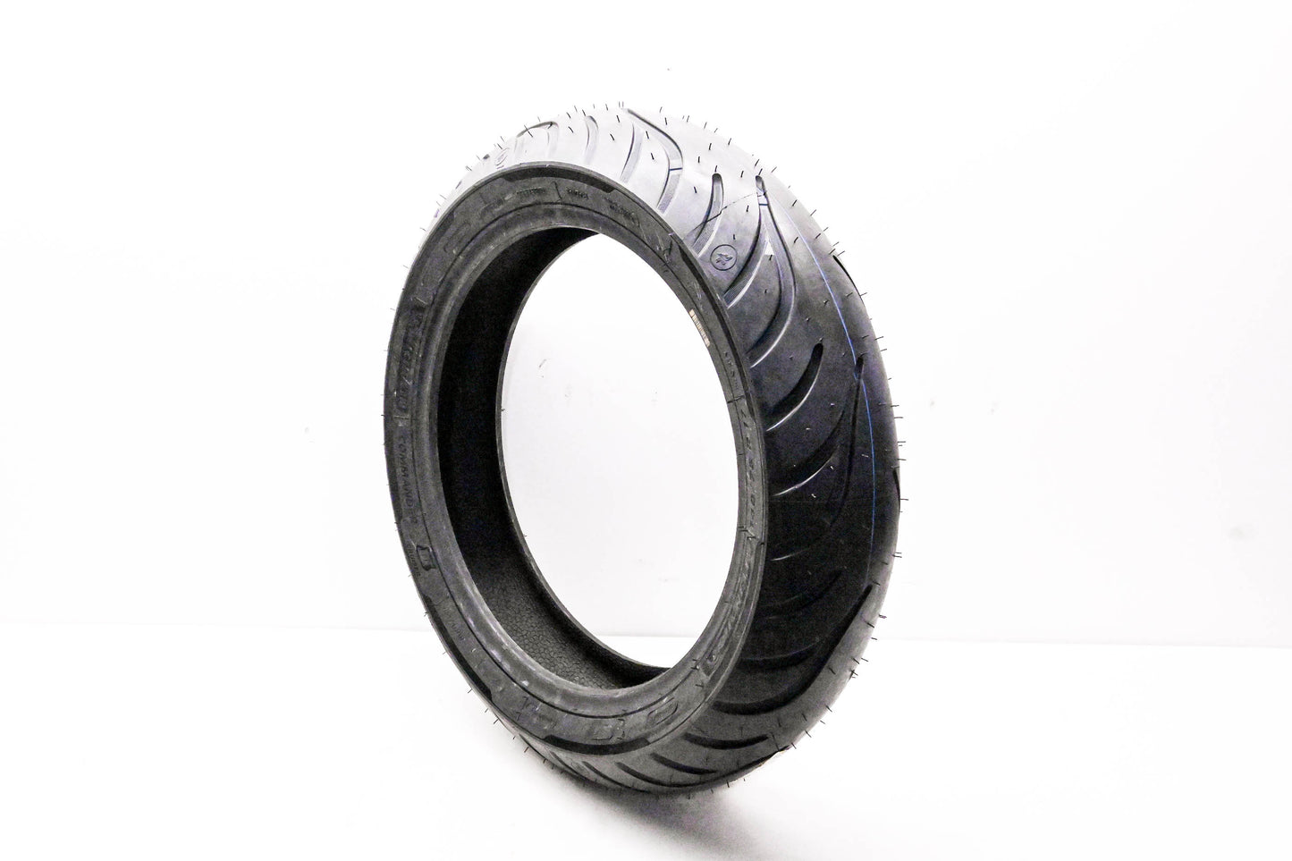 Michelin CAI 488163 Michelin Commander 3 Cruiser 140/75R17 M/C 67V Tire NOS