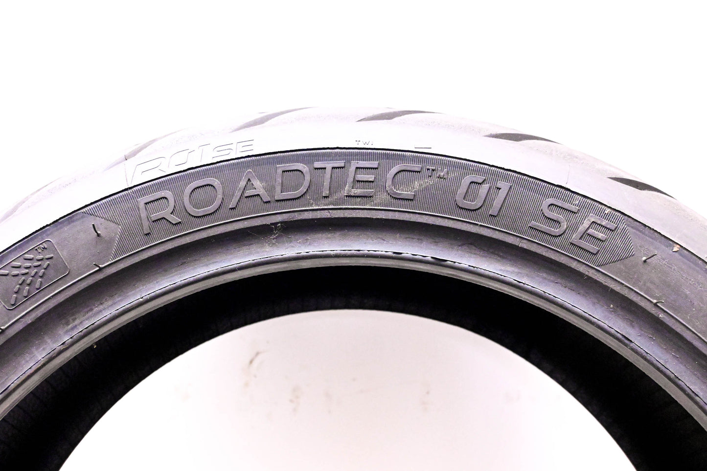 Metzeler Tires202-4 Metzeler Roadtec 01 SE 190/55ZR17 M/C 75W Tire