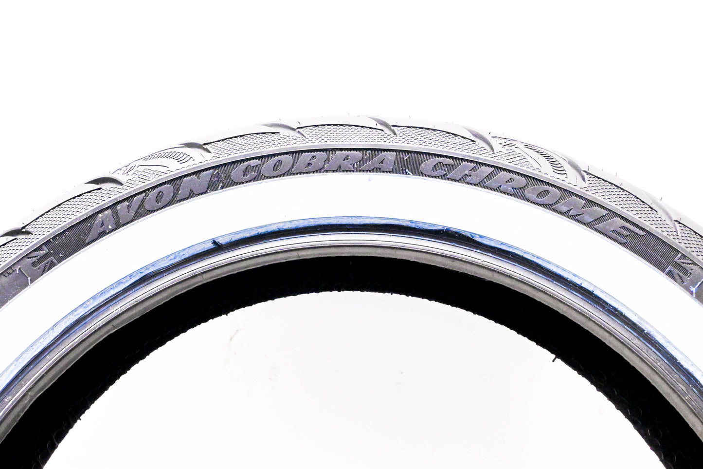 Avon Tyres 2120292, 90000031482 Cobra Chrome AV92 Whitewall 150/70B18 76V RF Rear Tire NOS
