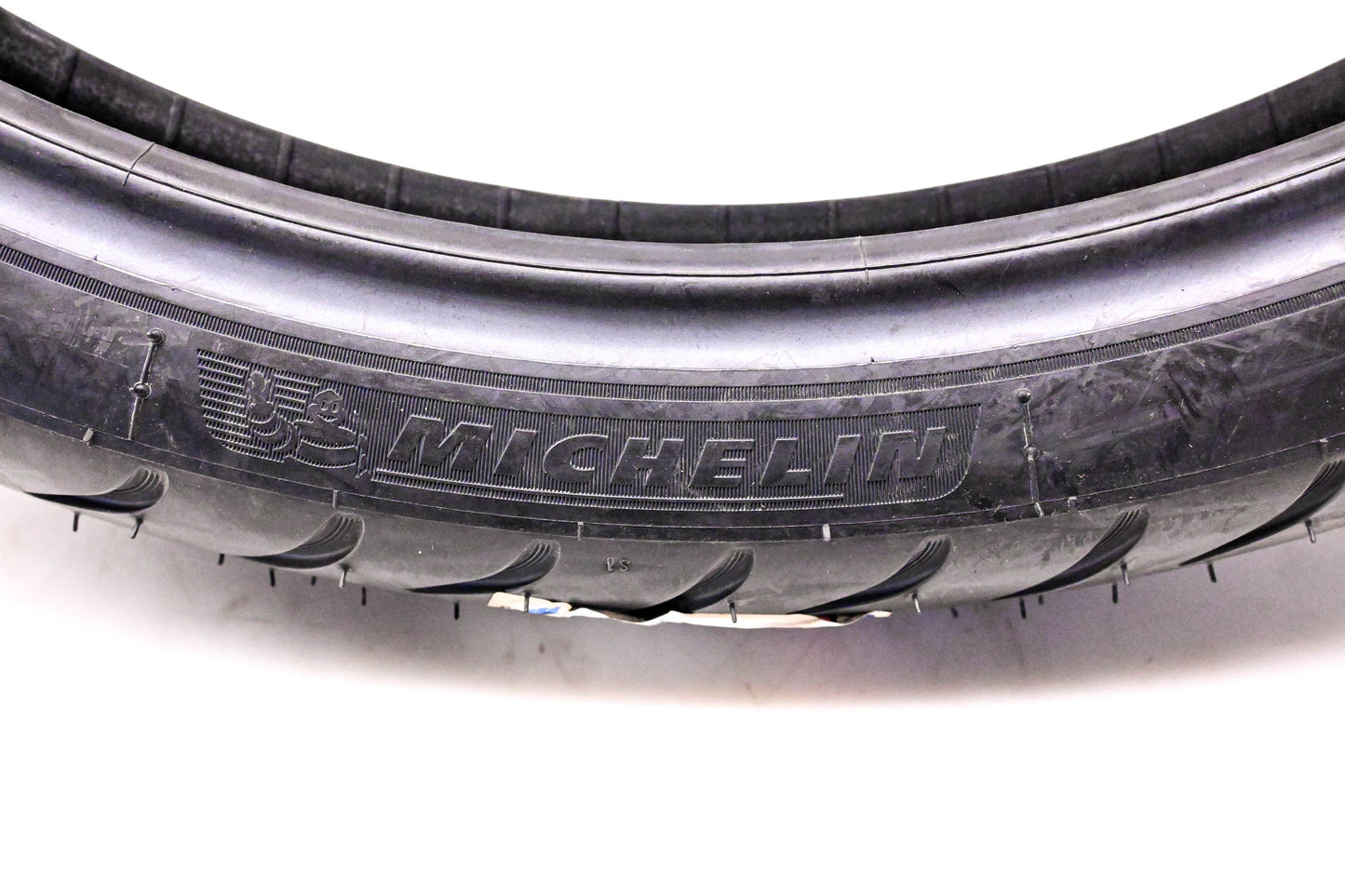 Michelin 568477 Commander 3 Touring MH 90-21 M/C 54H Tire NOS