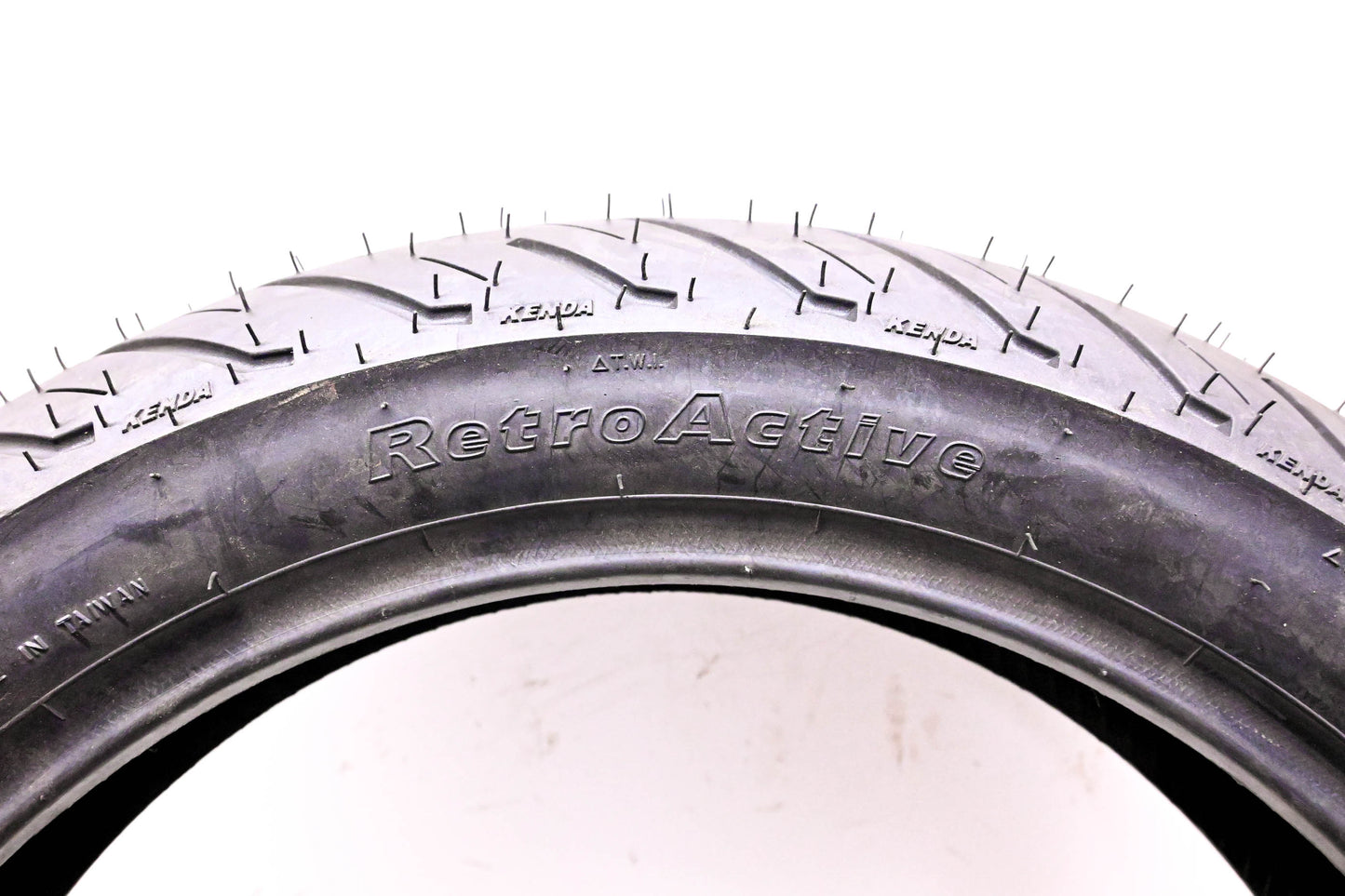 Kenda 0305-0301 K676F RetroActive 120/80VB16 M/C 60V Tire NOS