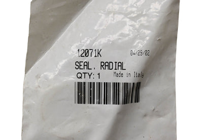 New OEM Harley-Davidson 12071K Radial Seal NOS