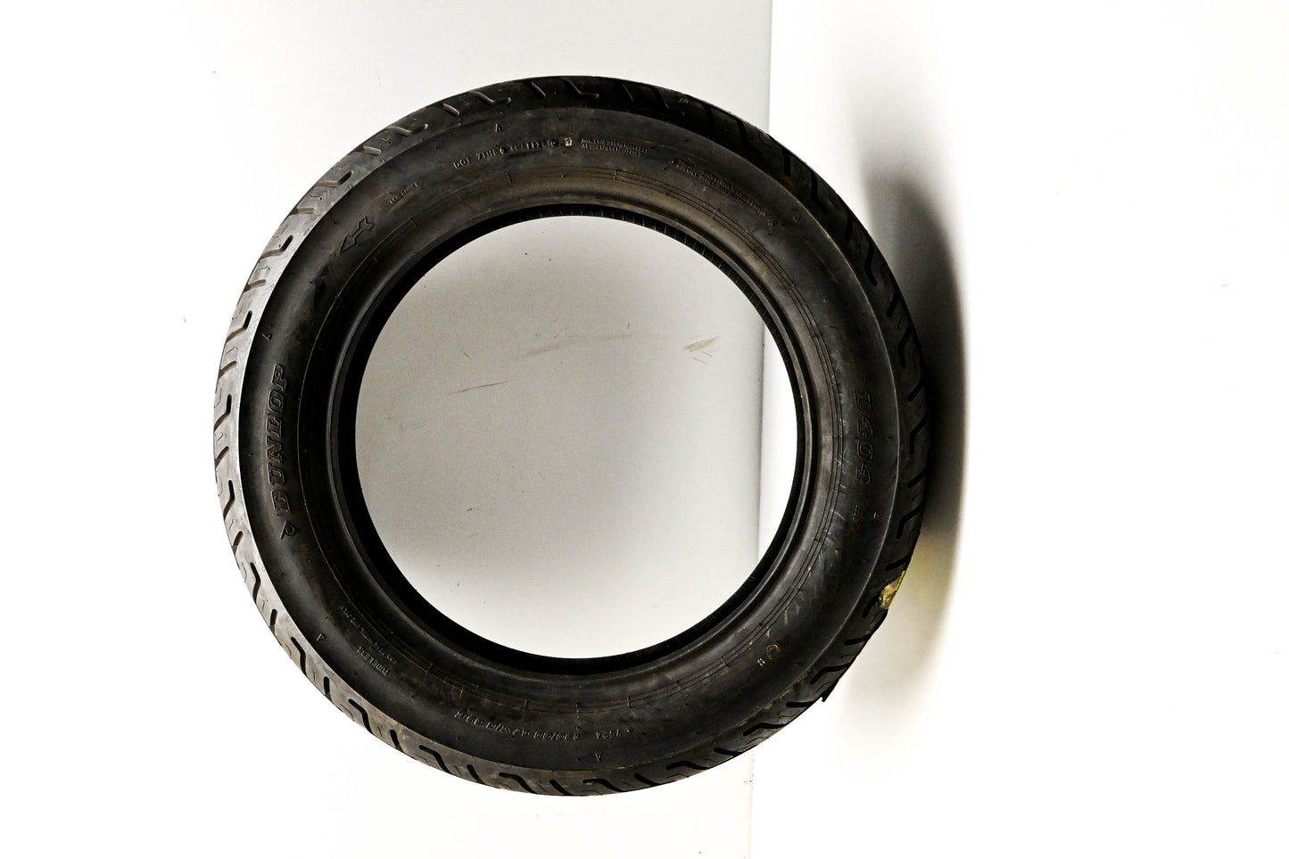 Dunlop 130/90-17M D404 Tubeless Motorcycle Tire NOS