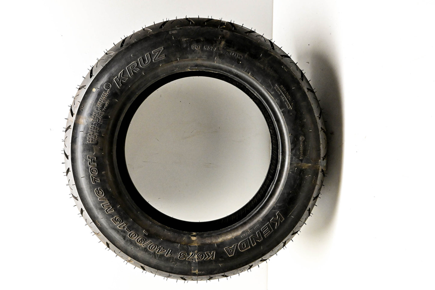 Kenda 140/90H-15, 0306-0045 Kruz K673 Tire NOS