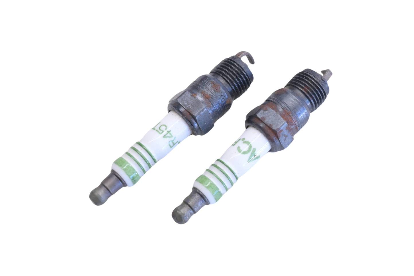 AC-Delco AC.R45TSX 7 AC Spark Plugs Qty 2 NOS