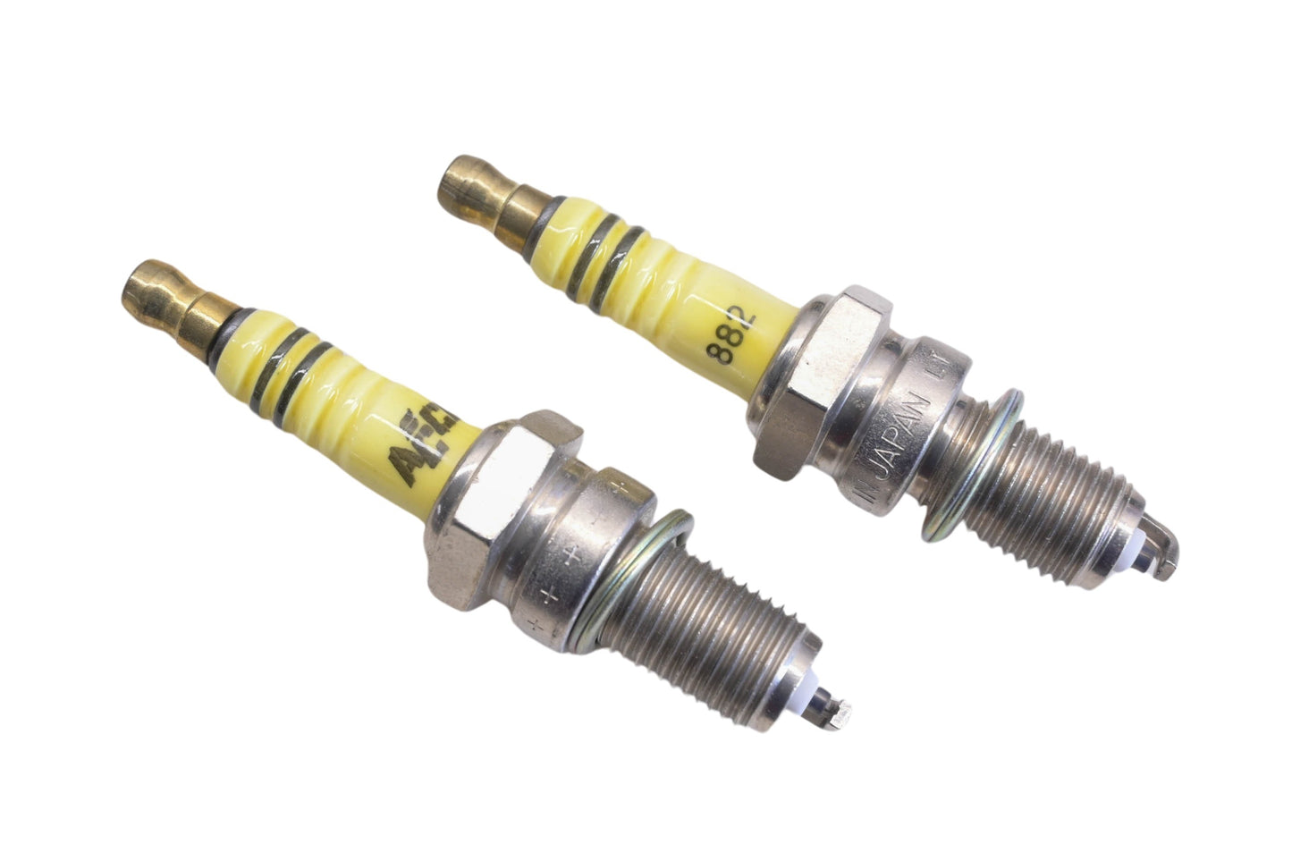 Accel 2418, 031204 882 Spark Plugs NOS
