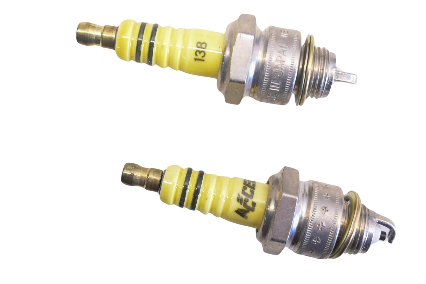 Accel 2401A, 031179 138 Spark Plugs NOS