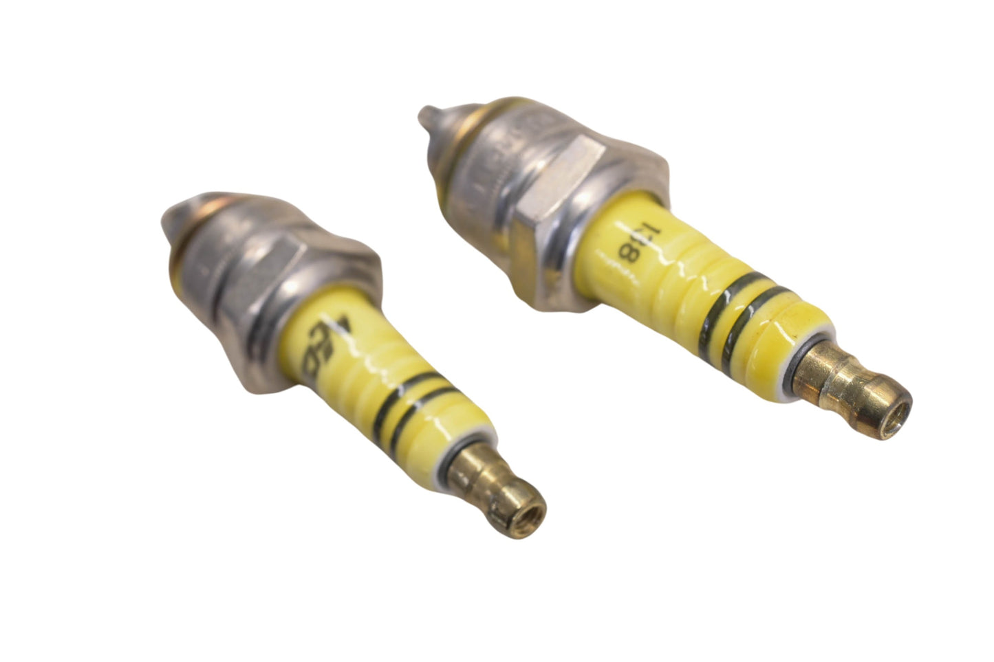 Accel 2401A, 031179 138 Spark Plugs NOS