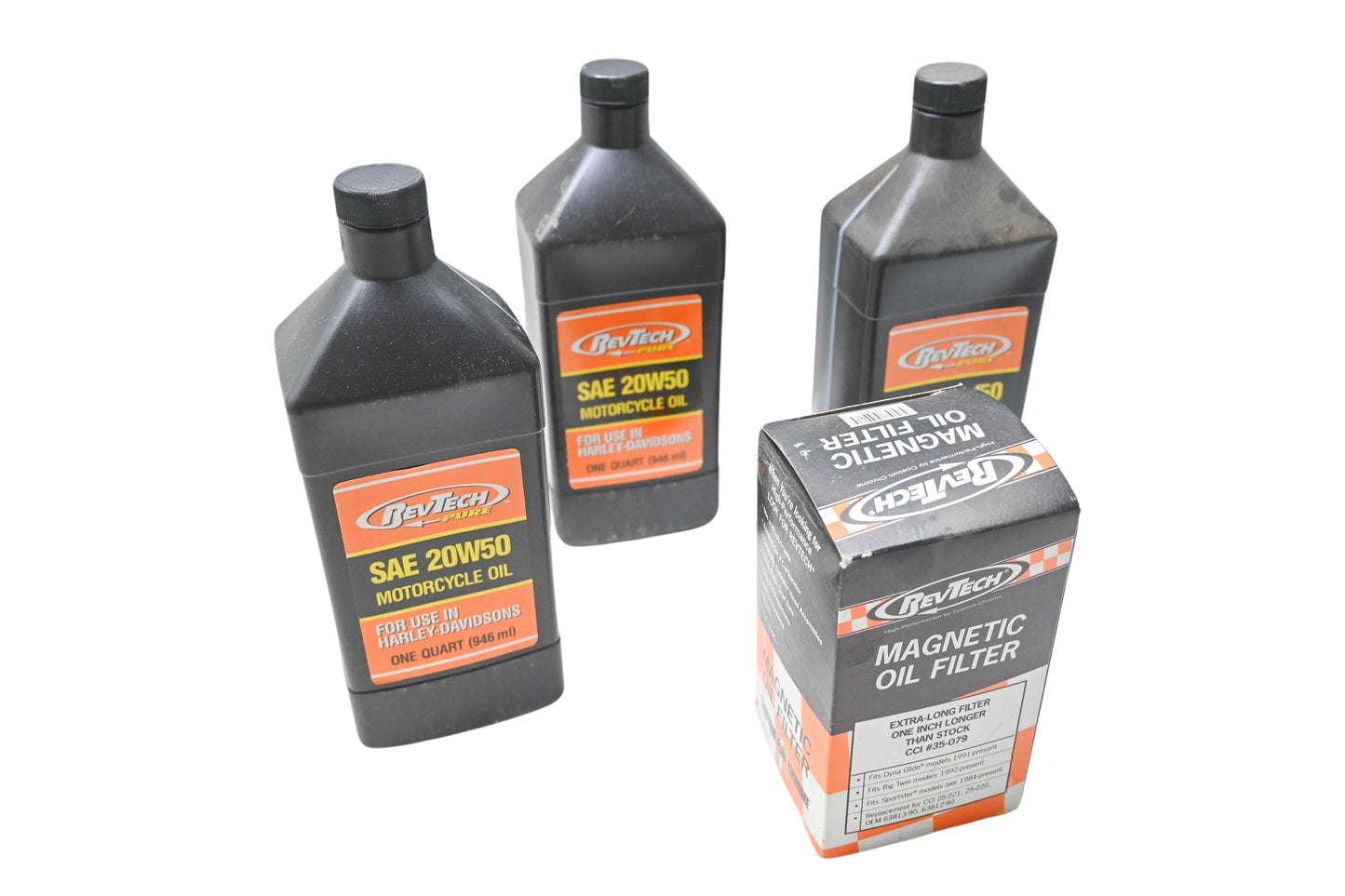 Custom Chrome SAE 20W50, API SH/CG-4, 35-079 RevTech Pure Oil Change Kit NOS