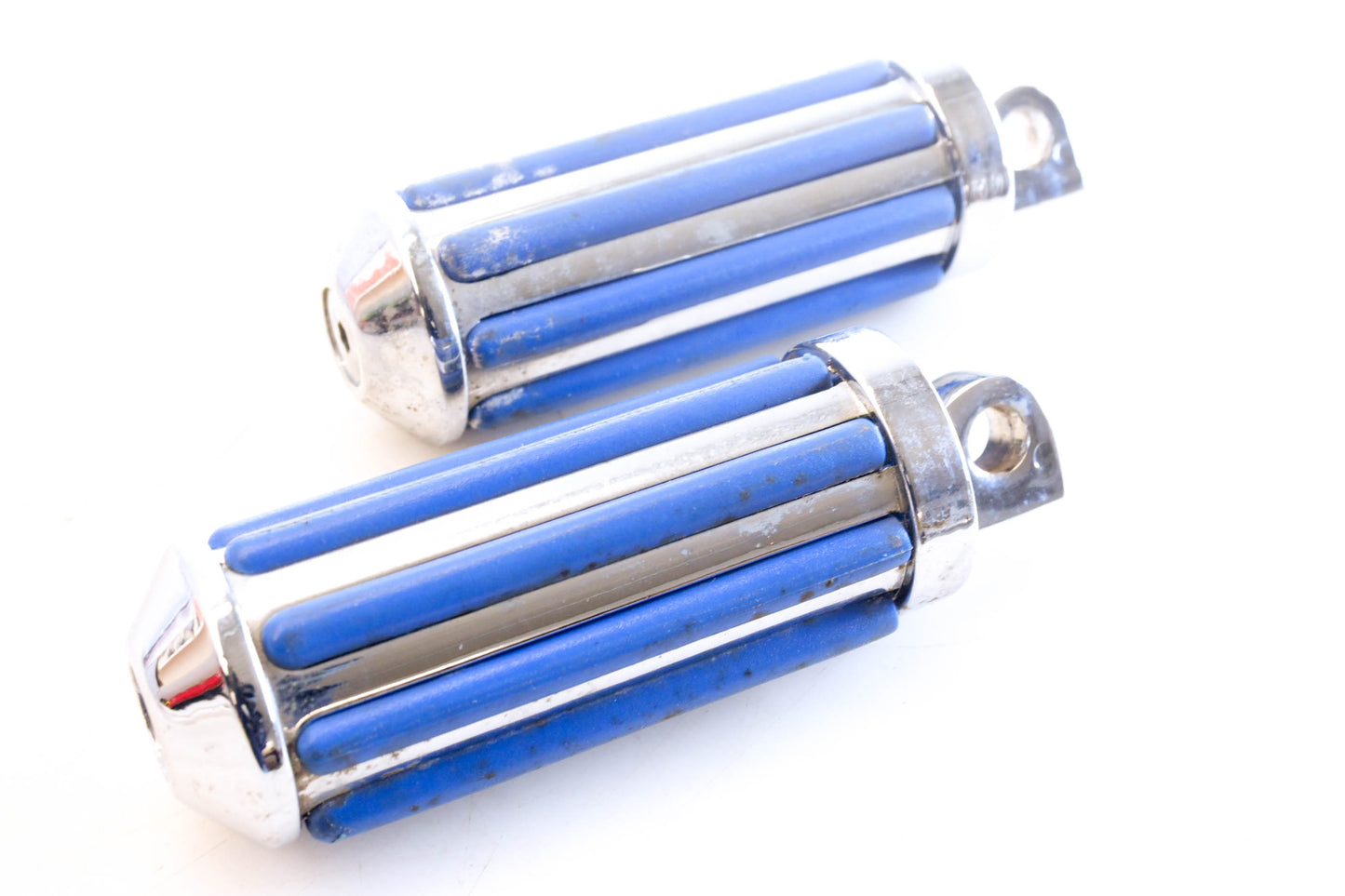 Custom Chrome 78-142, 78142 Large Male Blue Ribbed Foot Peg Pair NOS