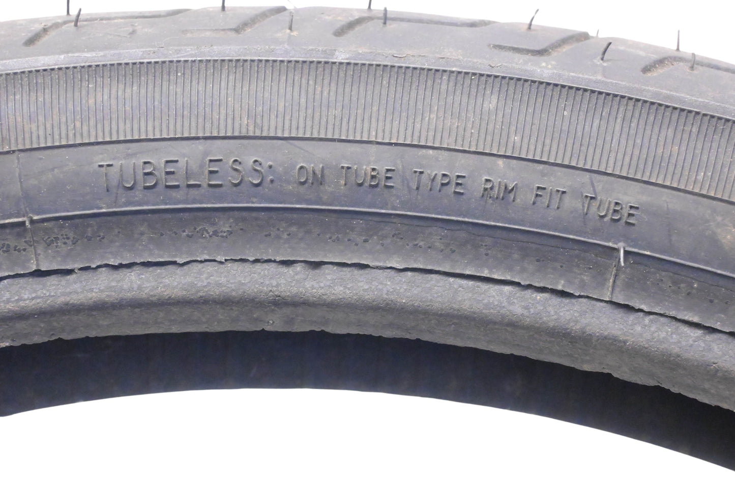 Dunlop 2502 Harley Davidson D402F MH90-21 54H Front Tire NOS