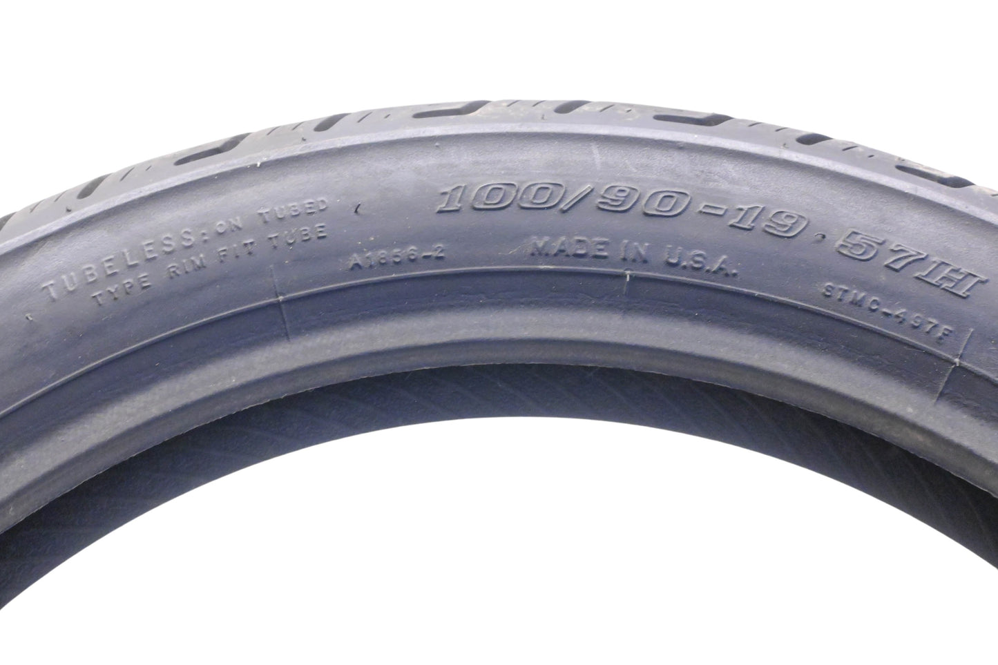 Dunlop M880200, D401 Elite S/T 100/90-19 57H Front Tire NOS