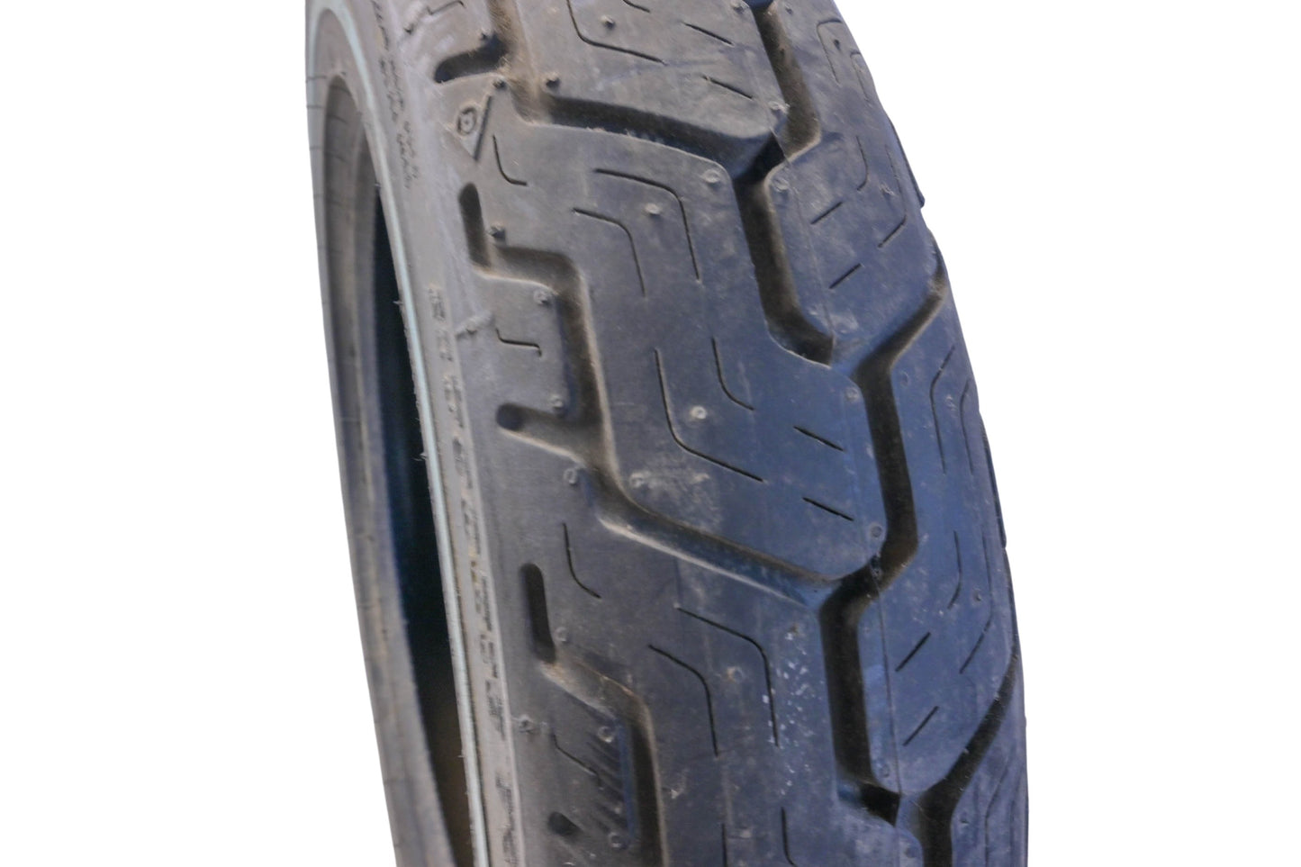 Dunlop D402 , 301340 Elite II MT90B16 74H Rear Tire NOS