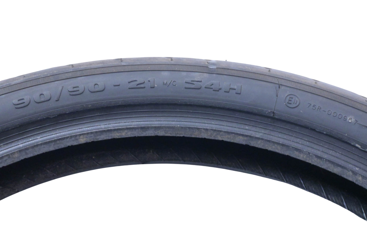 Avon AM41 Venom 90/90-21 Front Tire NOS