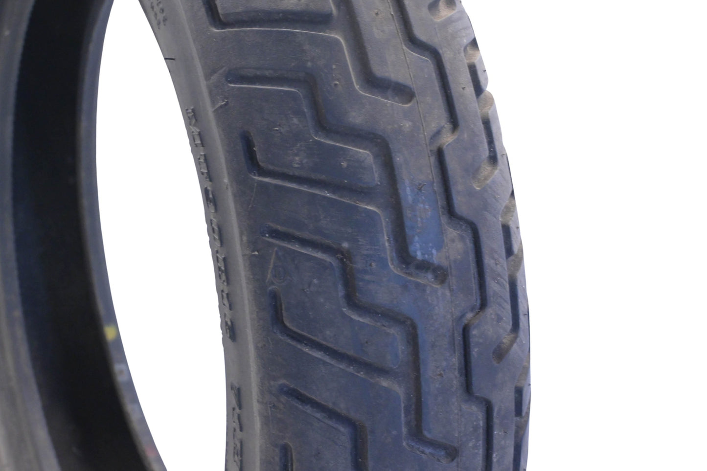Dunlop 491, 407291 Elite II MT90B16 71H Front Tire NOS
