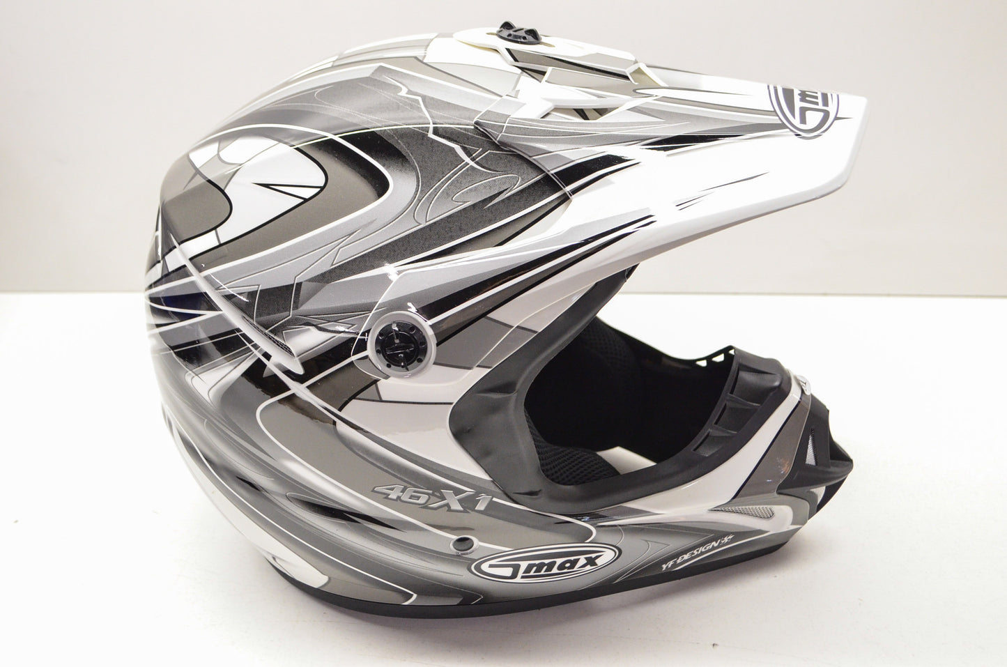 New Gmax White Black Silver Heavy Duty Off Road Core TC-5 Helmet Medium