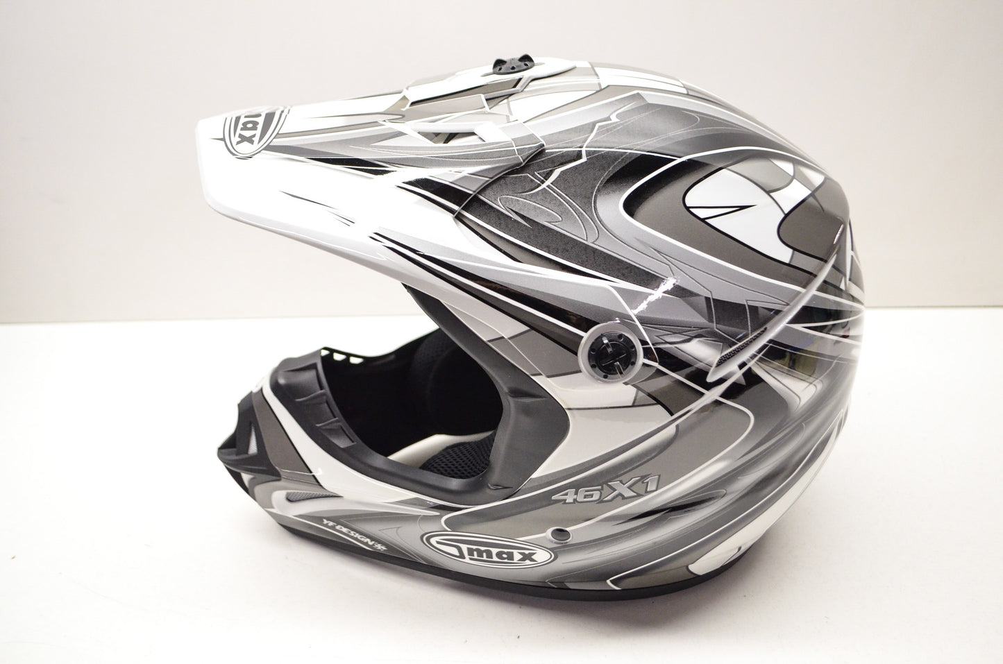 Gmax 814480-B, 846246, 72-6607L White Black Heavy Duty Off Road Core TC-5 Helmet