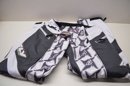 New Fly Racing Women's Kinetic Riding Pants Sz 9-10